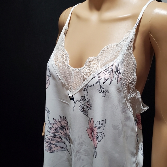 2pcs Amber Millet 1)Trudie 1)Tori Strappy V-Neck Loose Camisole Tank Top Size M - Picture 4 of 13